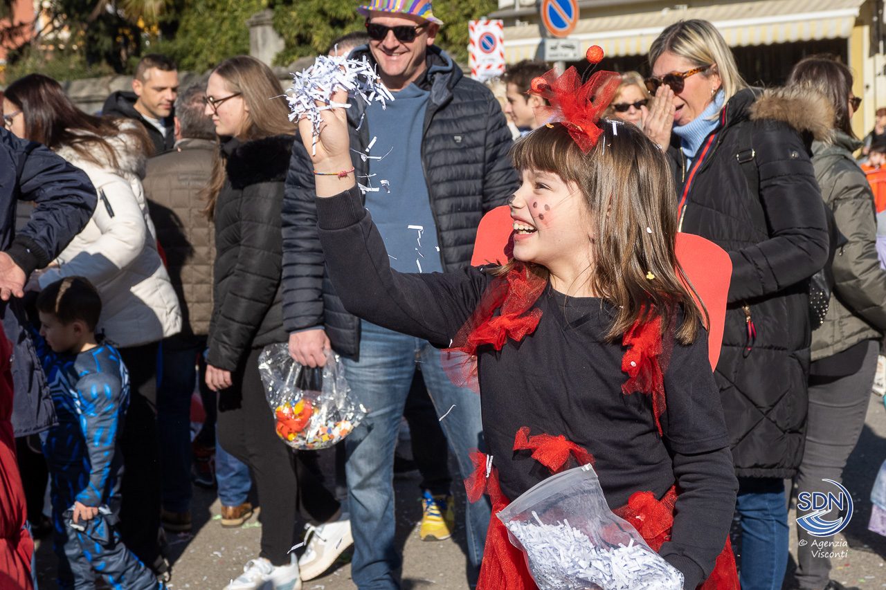 La sfilata del Carnevale 2023 ad Oleggio
