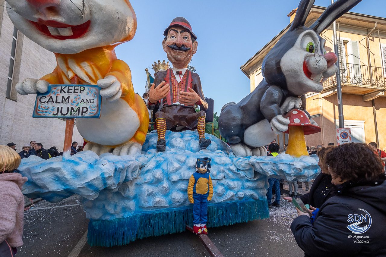 La sfilata del Carnevale 2023 ad Oleggio