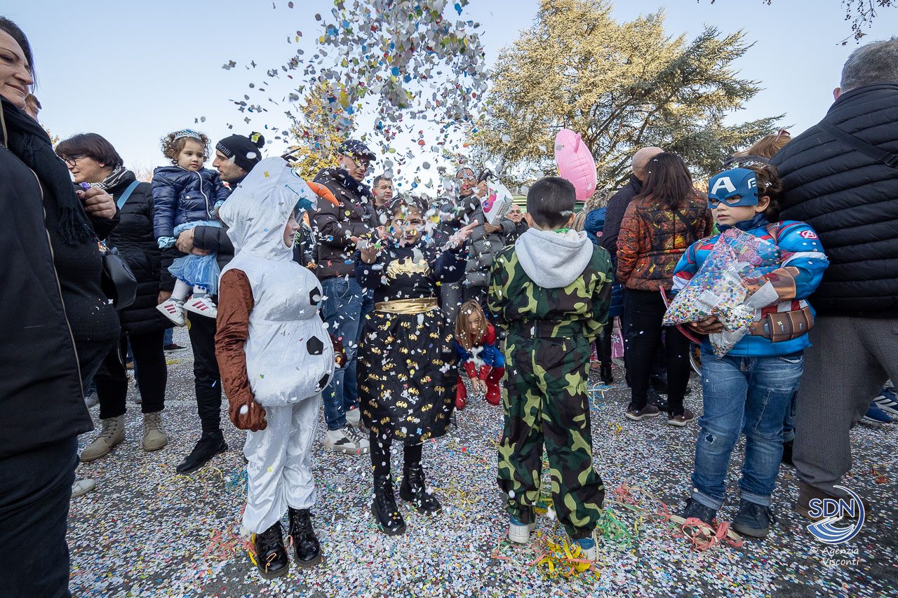 La sfilata del Carnevale 2023 ad Oleggio