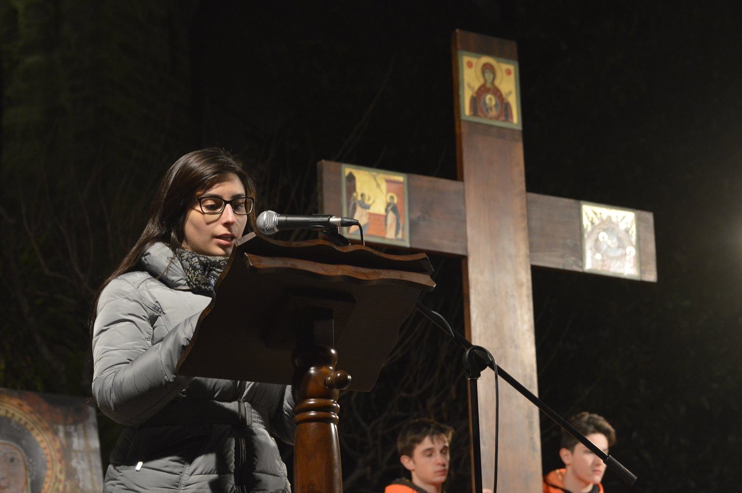 La veglia delle Palme 2018 con i giovani della diocesi e il vescovo Brambilla a Varallo