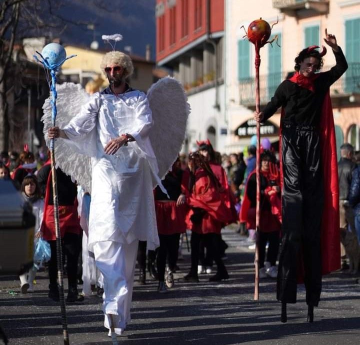 2023-carnevale-sfilata-a-Omegna