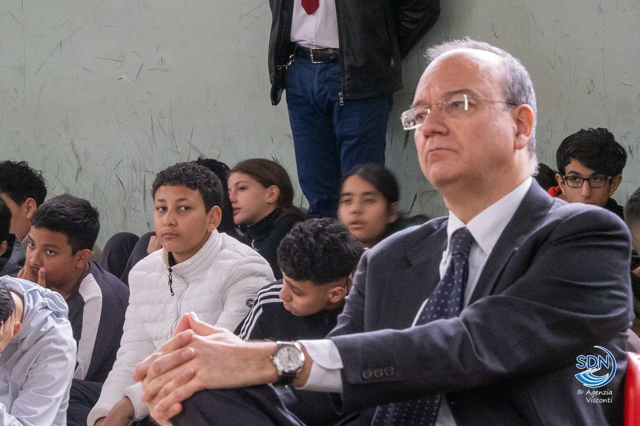 Il Ministro dell'Istruzione Giuseppe Valditara in visita nelle scuole di Novara