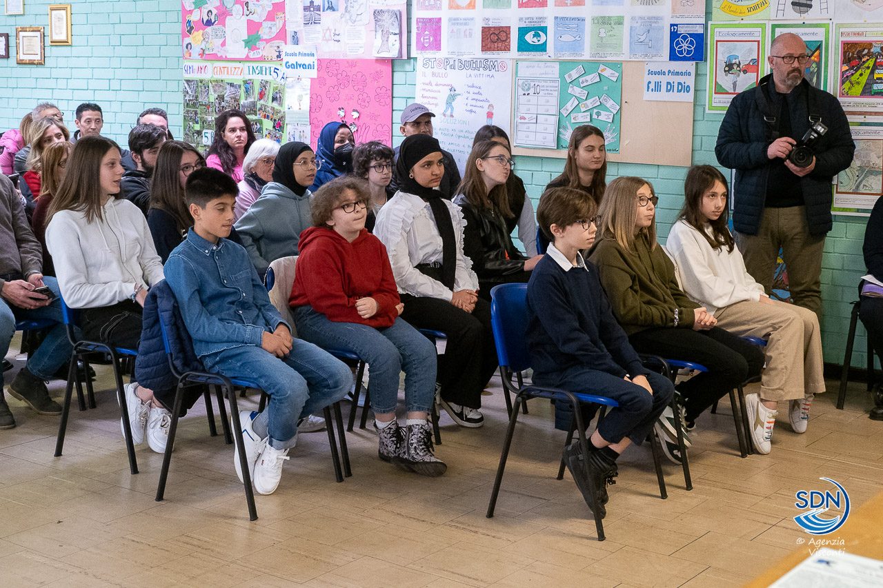 Il Ministro dell'Istruzione Giuseppe Valditara in visita nelle scuole di Novara