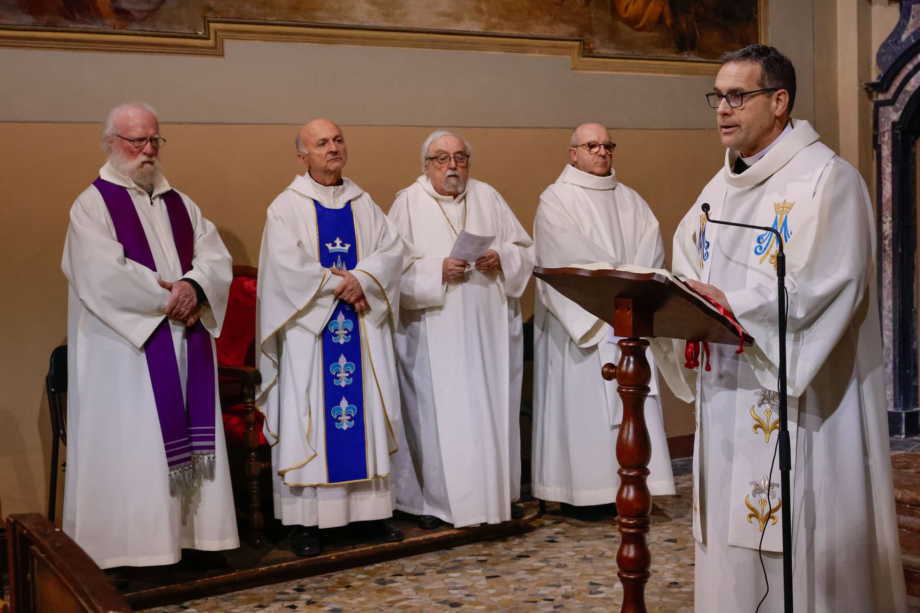 Vespolate - Borgolavezzaro - processione con la reliquia della Madonna di Re