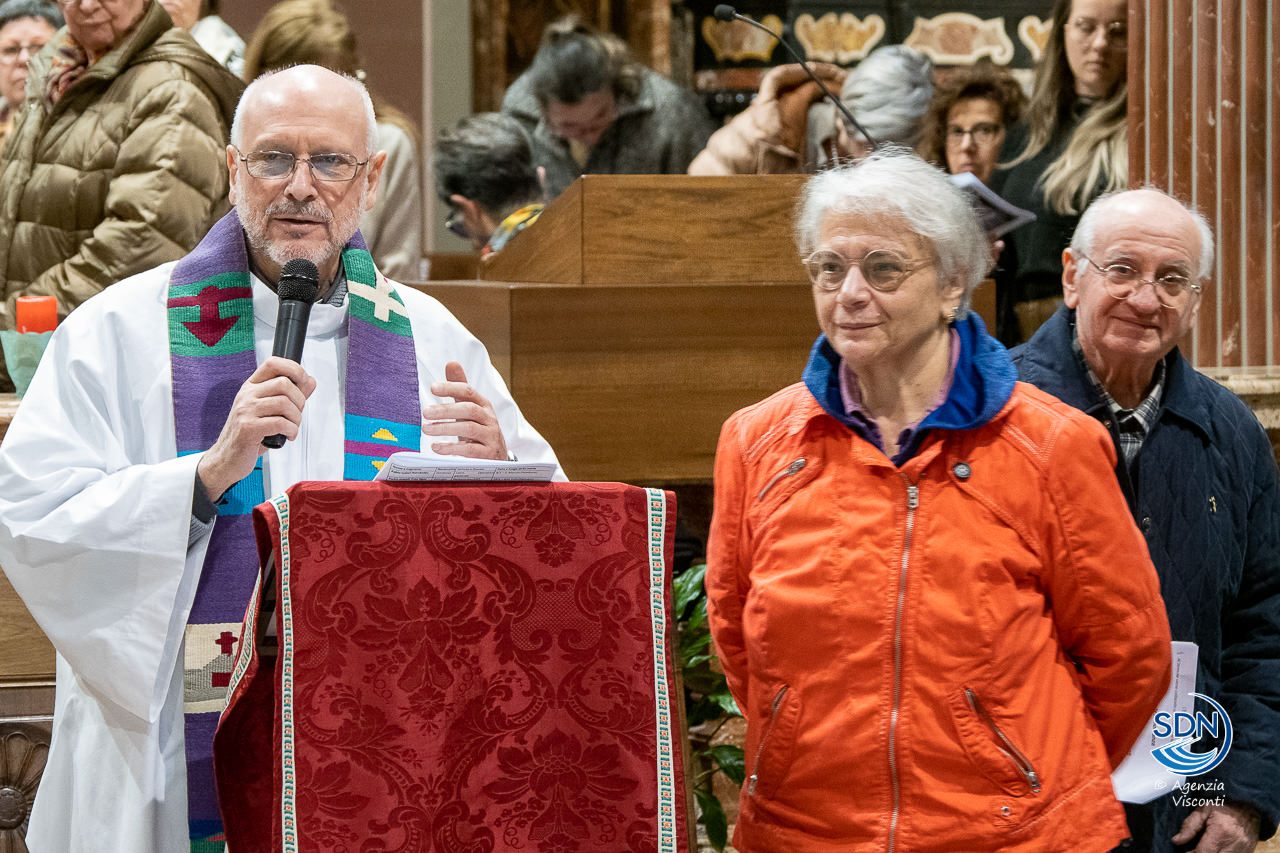 Un momento della cena di digiuno per la veglia dei missionari martiri che si è tenuta a Cerano il 24 marzo 2023