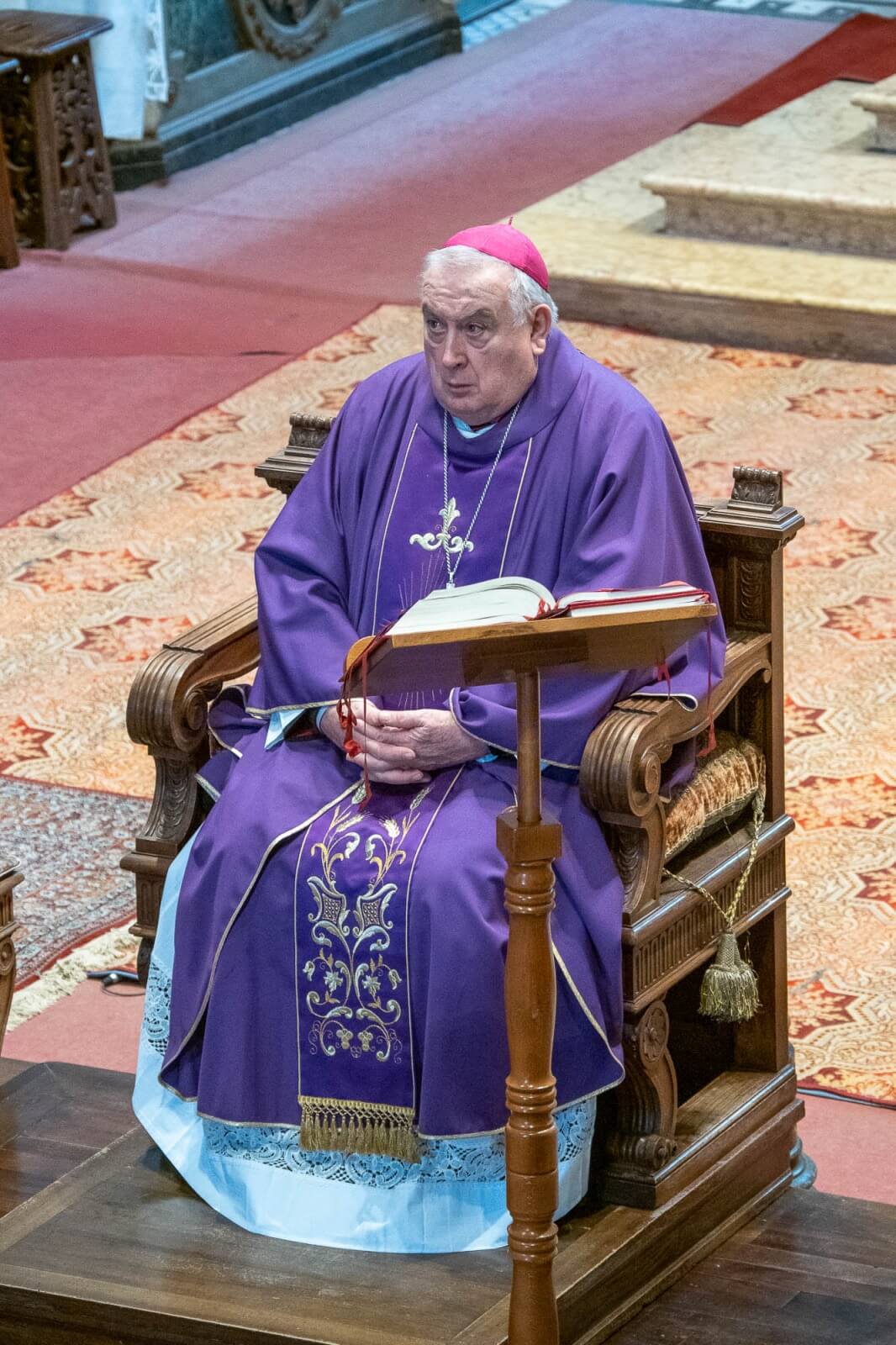 La messa del precetto pasquale in cattedrale a Novara, Pasqua 2023