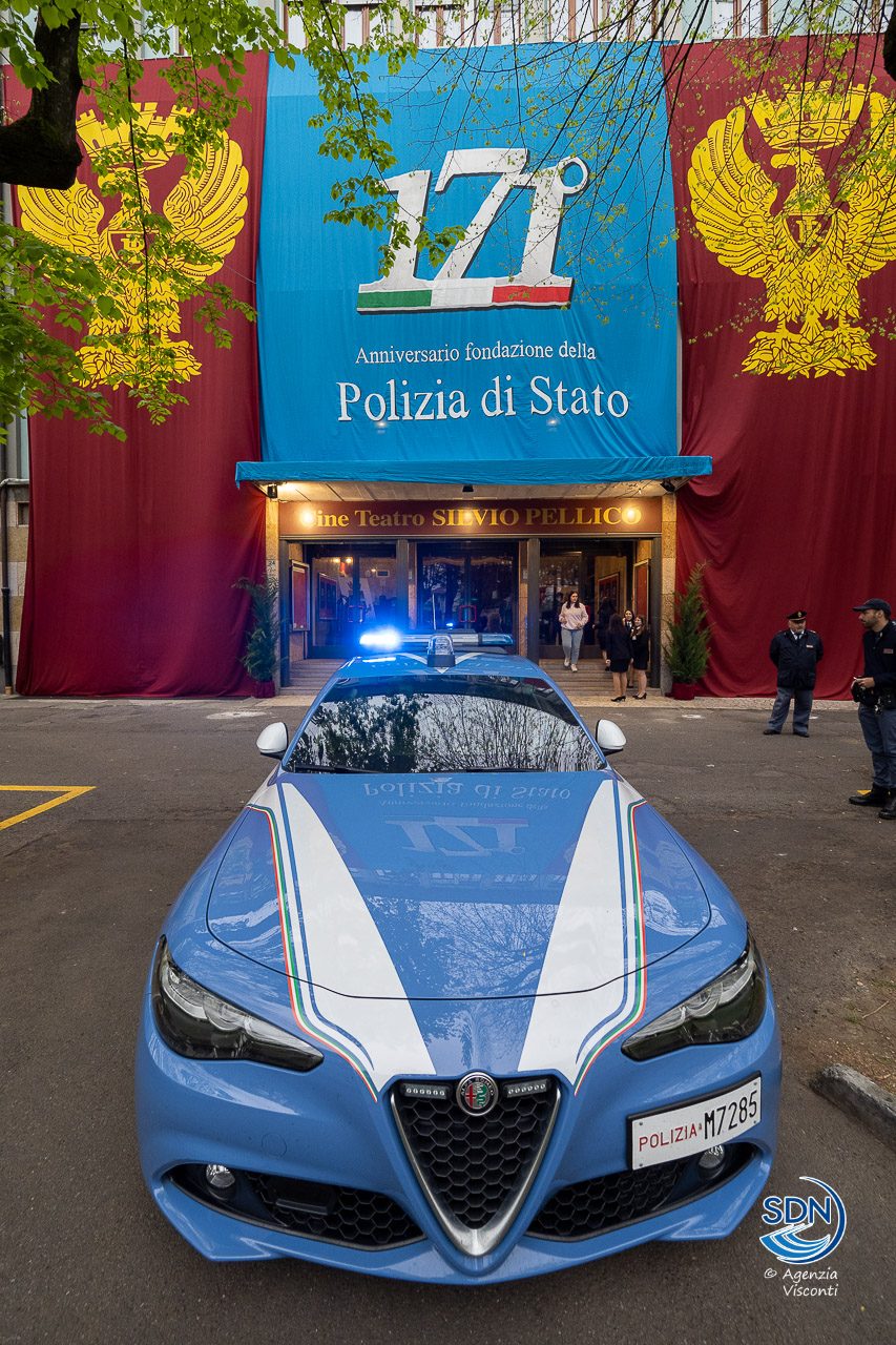 Polizia di Festa 3