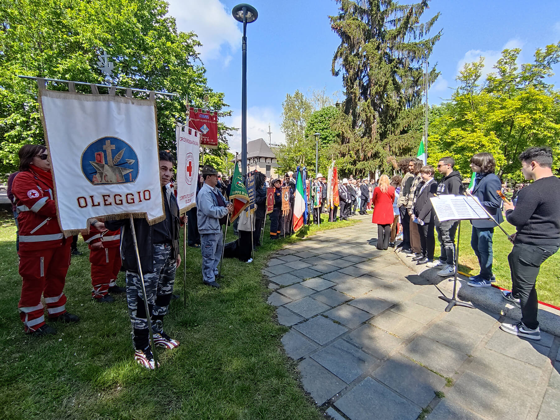 25-Aprile-Commemorazione-a-Oleggio-20230425_114617