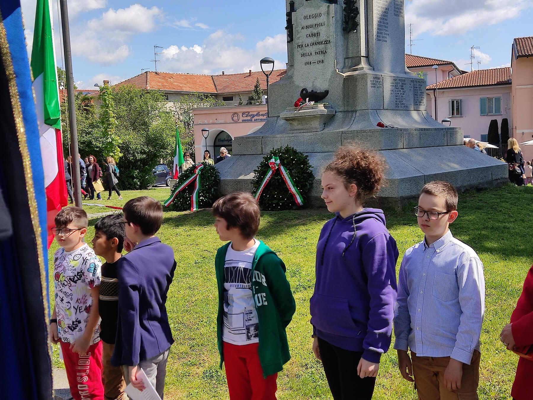 25-Aprile-Commemorazione-a-Oleggio-20230425_114645