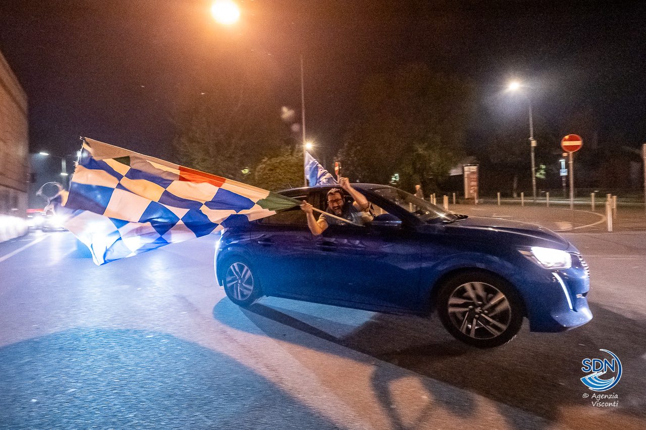 Festa-Scudetto-del-Napoli-a-Novara-040047
