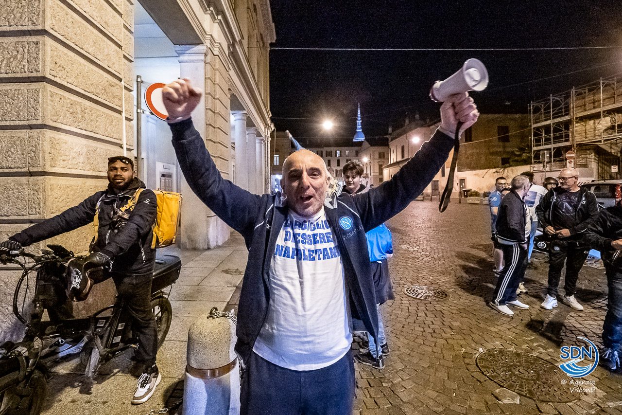 Festa-Scudetto-del-Napoli-a-Novara-040060