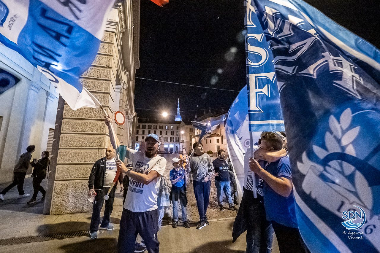 Festa-Scudetto-del-Napoli-a-Novara-040087