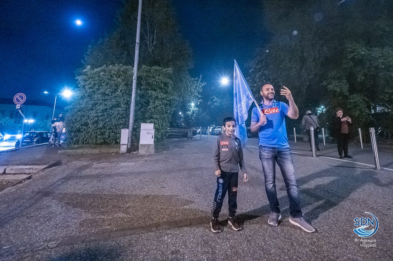 Festa-Scudetto-del-Napoli-a-Novara-040172