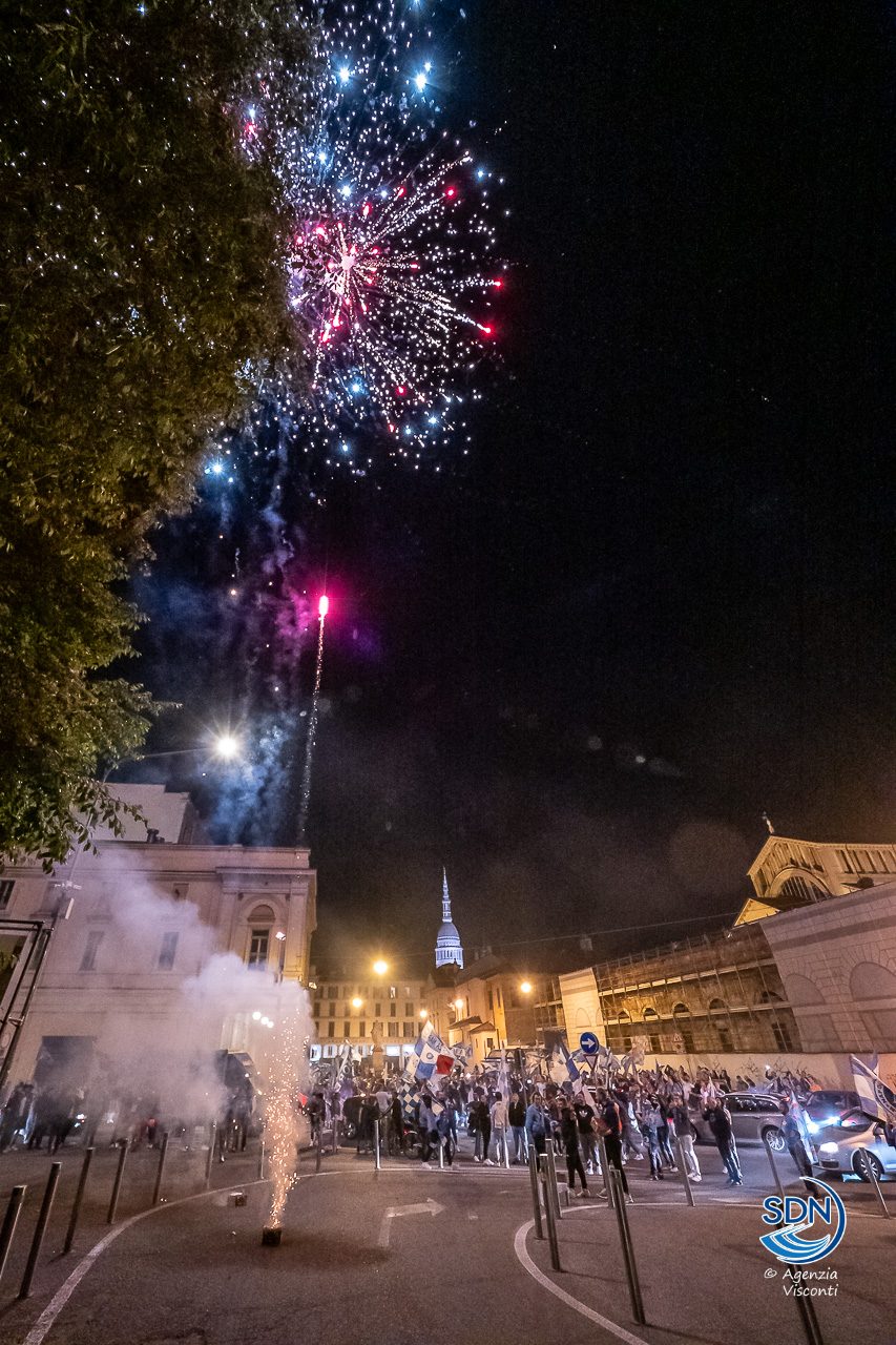 Festa-Scudetto-del-Napoli-a-Novara-040177