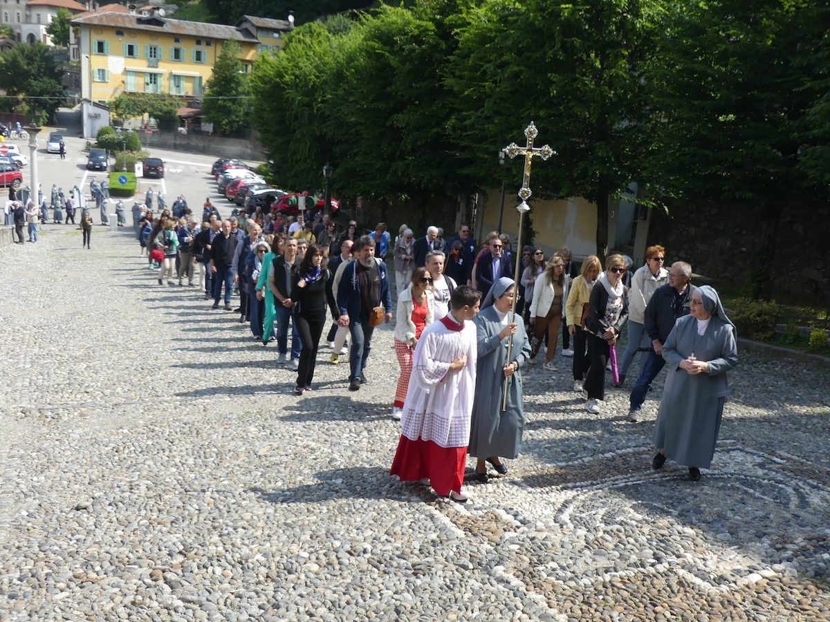 MadreGuainiVenerabileProcessione9