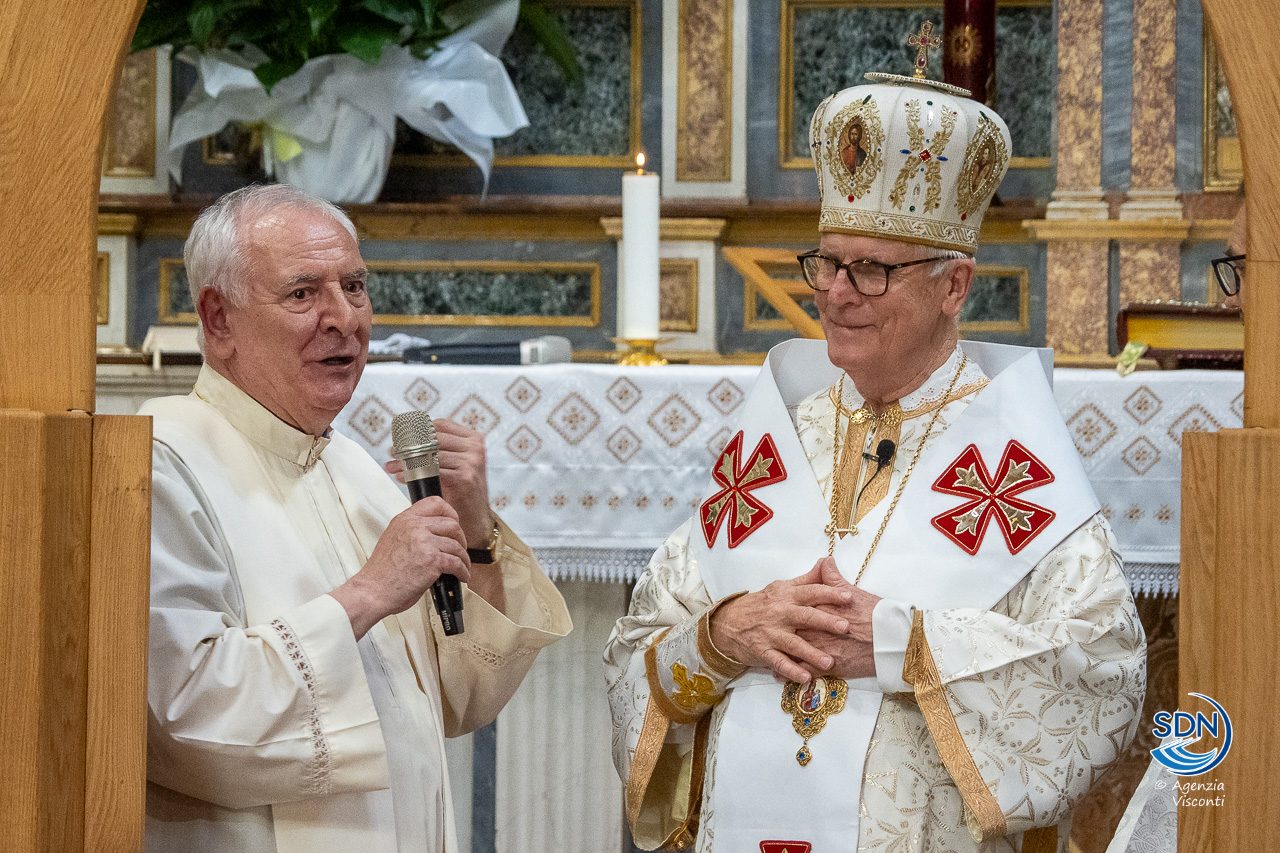 Il vescovo Dionisio Lachovicz ha incontrato anche don Renzo Cozzi, parroco delle parrocchie unite del Duomo