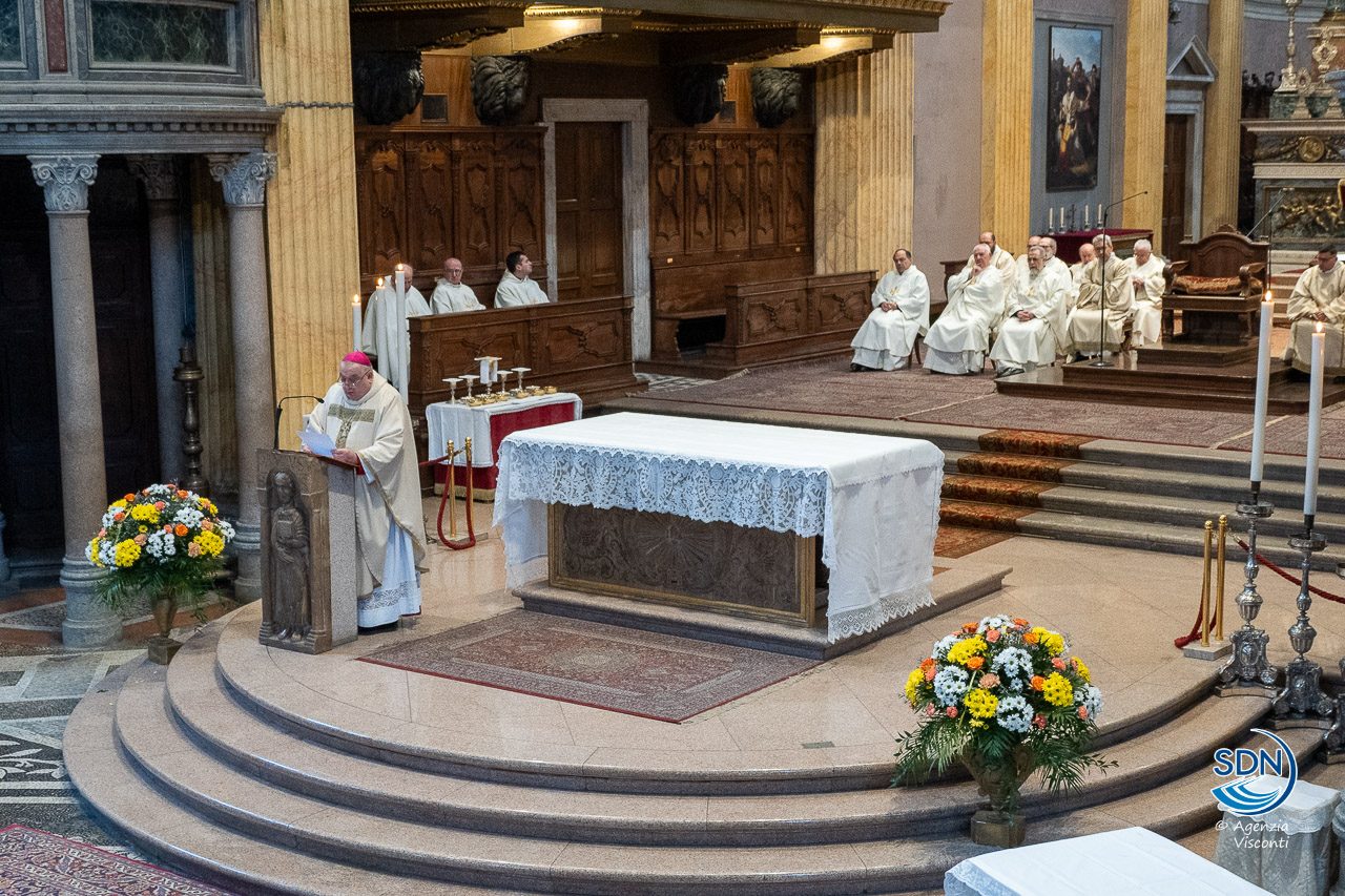 Messa Crismale 2024 Diocesi di Novara_AOM3686