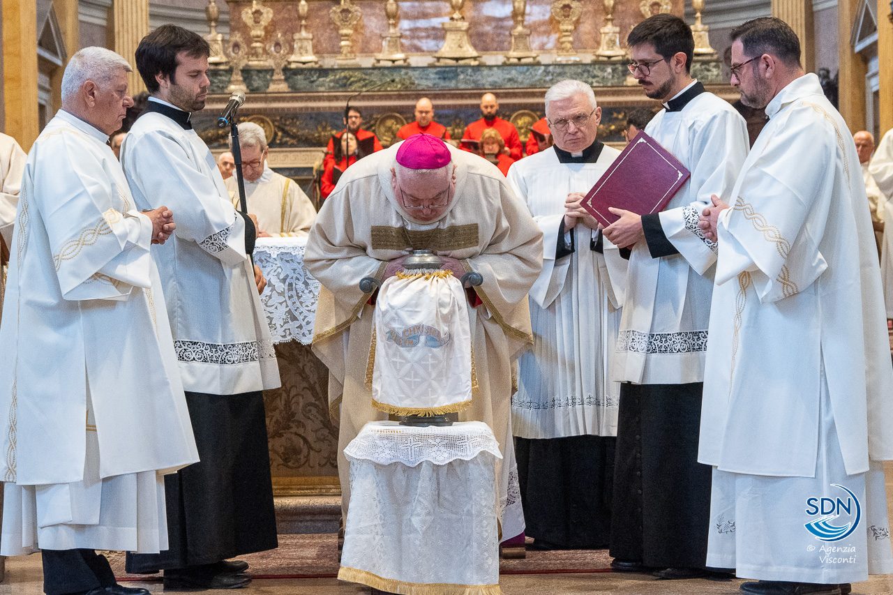 Messa Crismale 2024 Diocesi di Novara_AOM3726