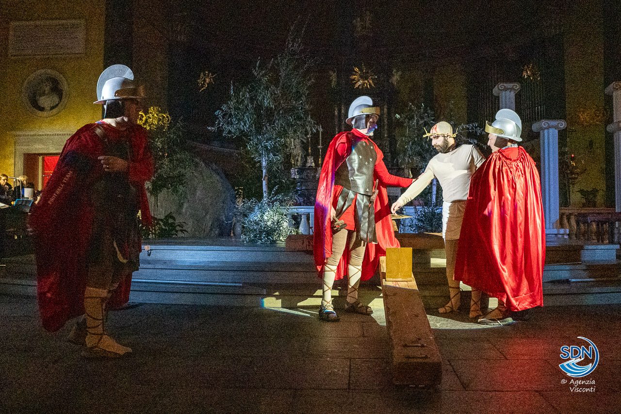 Via Crucis Bellinzago 2024_16