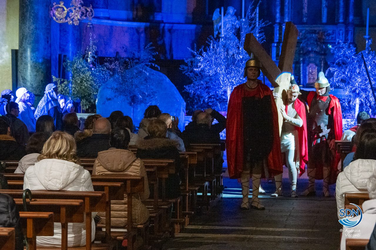 Via Crucis Bellinzago 2024_26