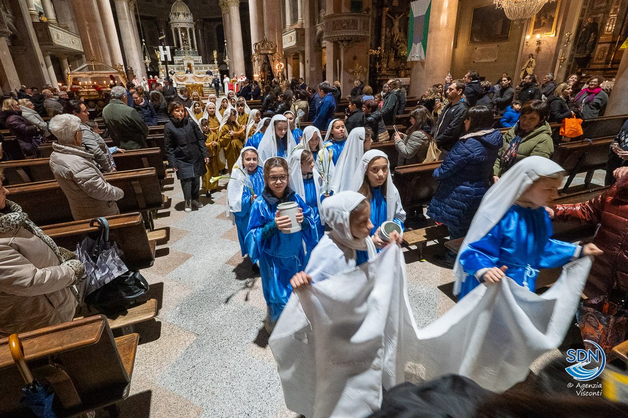 Via Crucis Oleggio 2024_13