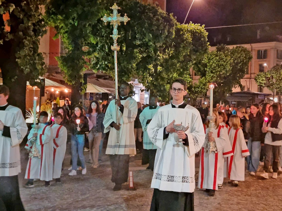 VE 25 PROCESSIONE 1_1