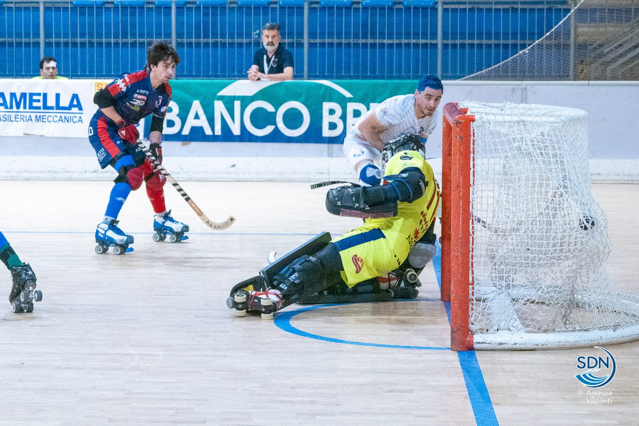 Azzurra Hockey Novara promossa in serie A1: la festa