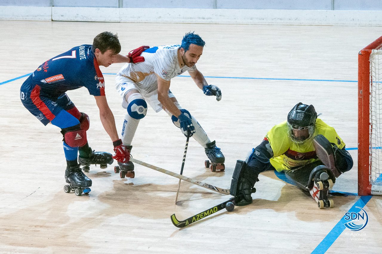 Azzurra Hockey Novara promossa in serie A1: la festa