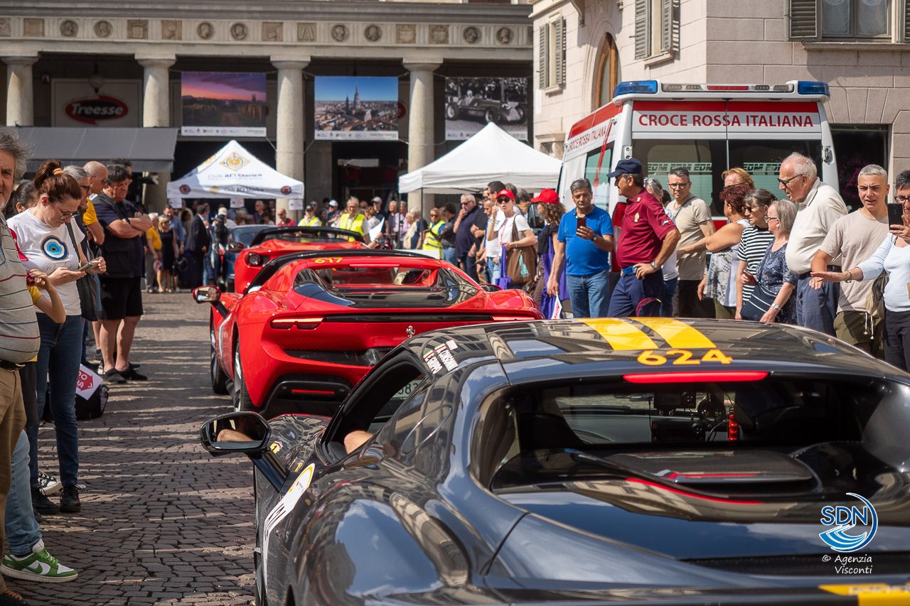 La 1000 Miglia a Novara7818