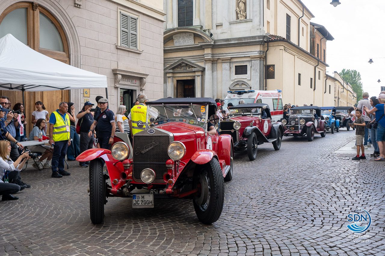 La 1000 Miglia a Novara7889