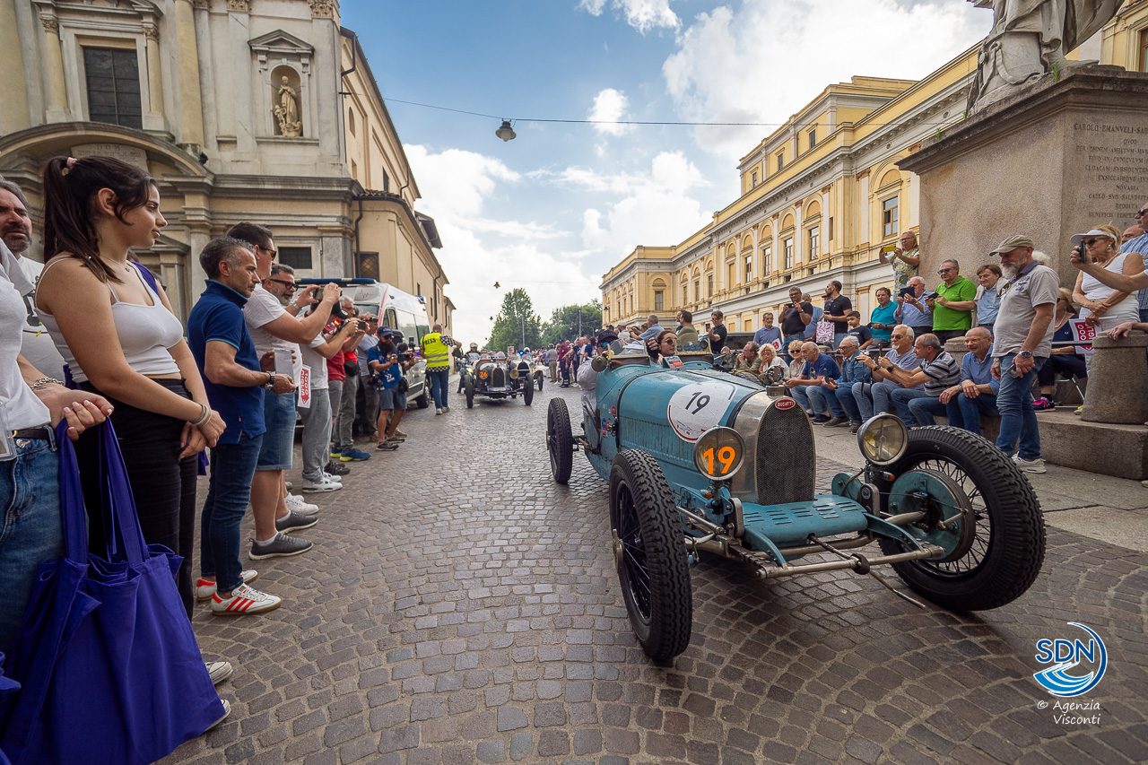 La 1000 Miglia a Novara7893