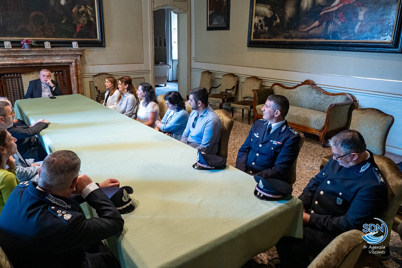Vescovo incontra polizia penitenziaria_4