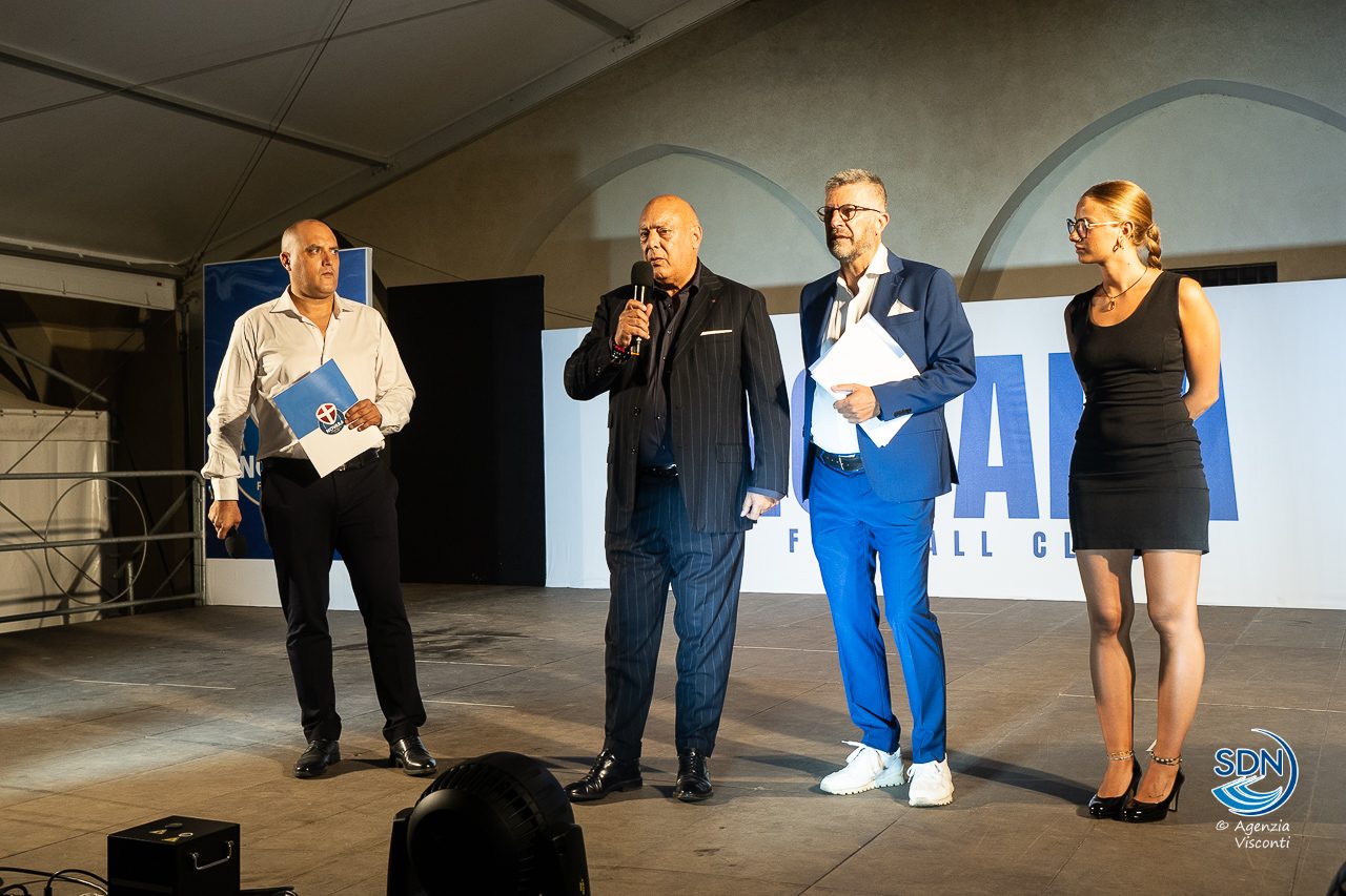 Presentazione alla città del Novara FC0605