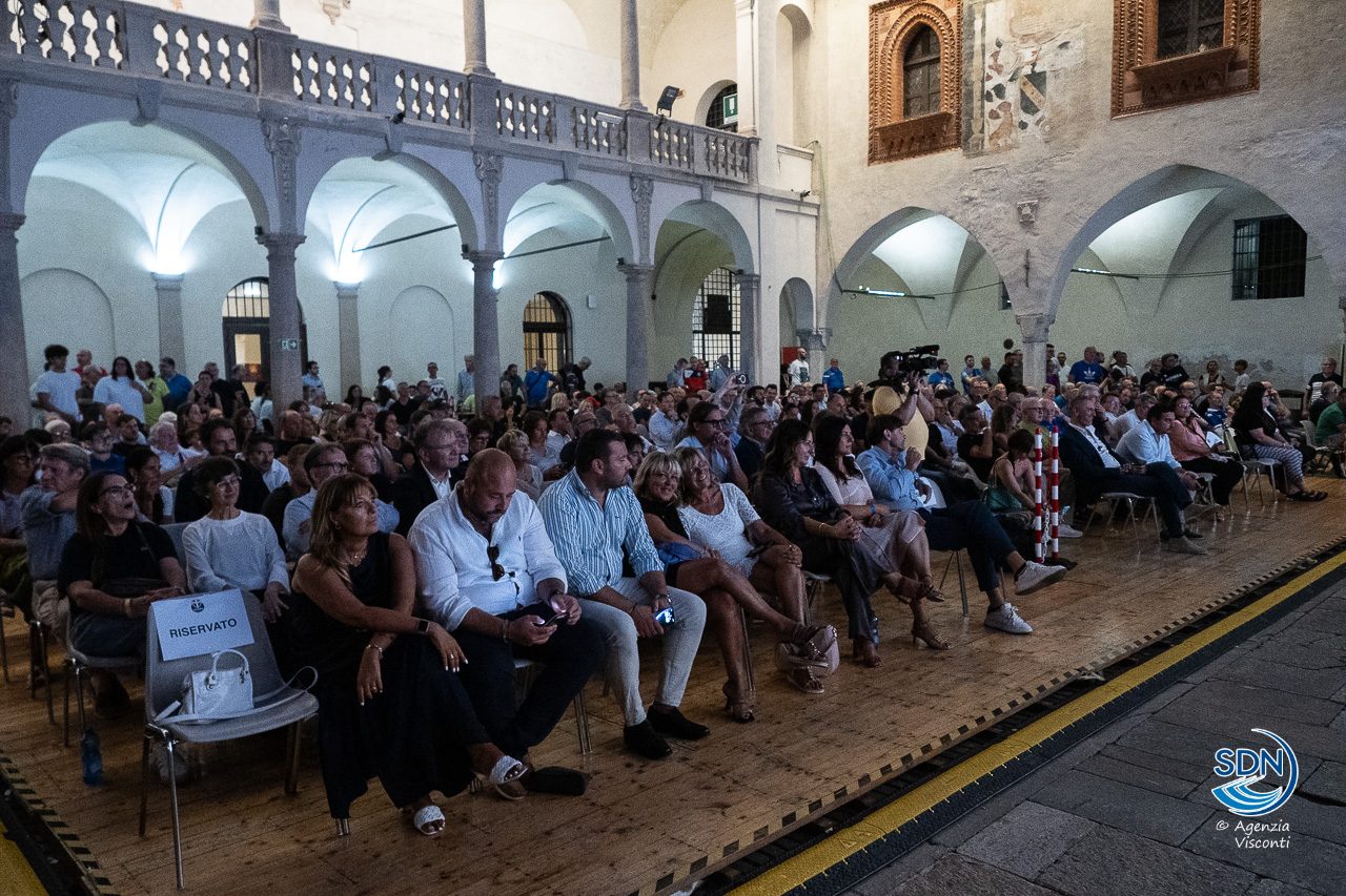Presentazione alla città del Novara FC0616