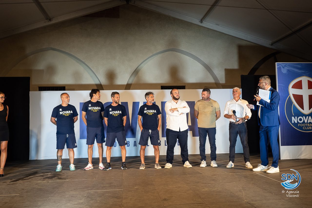 Presentazione alla città del Novara FC0694