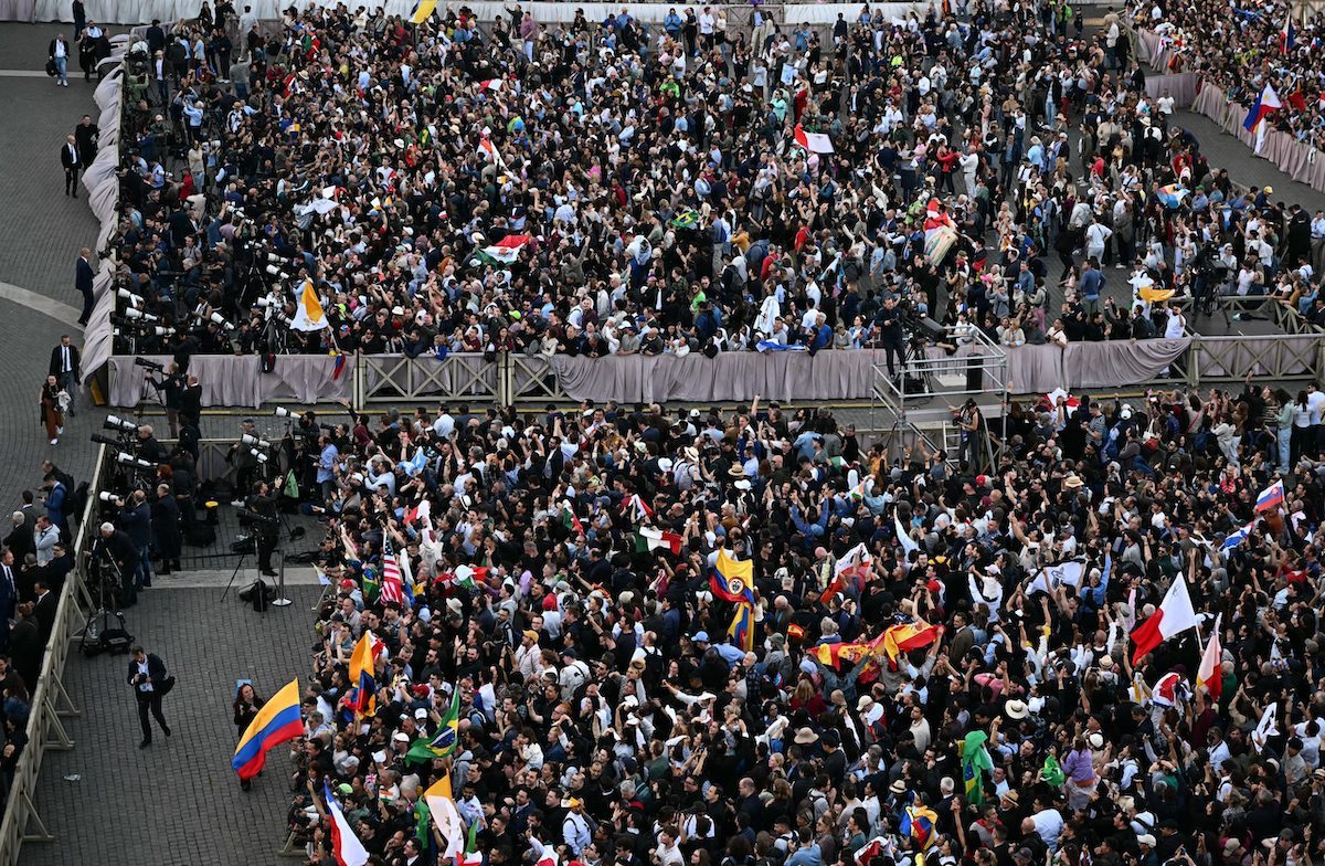 AFP__20250508__44YR3WV__v1__HighRes__ItalyVaticanReligionPopeConclave-scaled