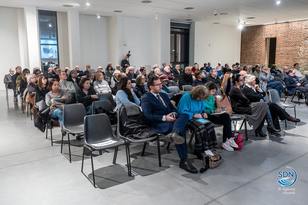vescovo brambilla convegno castello_AOM9281