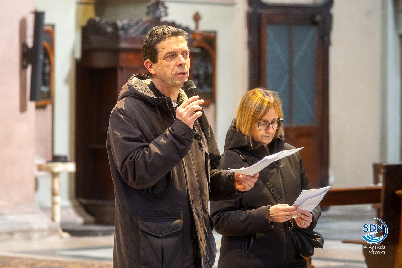 Incontro vescovo e fidanzati__AOM6426