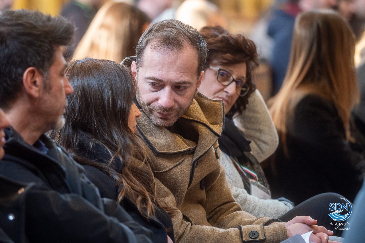 Incontro vescovo e fidanzati__AOM6658