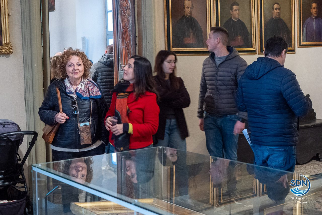 Incontro vescovo e fidanzati__AOM6692
