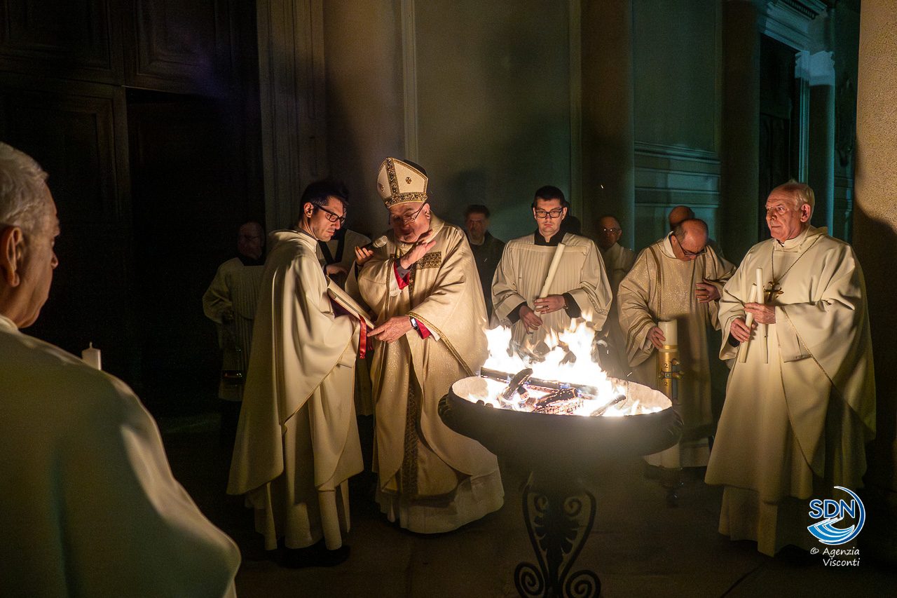 Sabato Santo 2026Cattedrale Novara_73